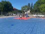Novi koševi ispred dvorane Mladost
