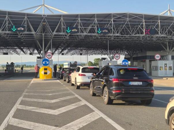 otvoren-novi-granicni-prijelaz-gradiska-prvi-automobili-prosli-dizajn-bez-naslova-2026-05-19t191422-691_6a0c9a7fe0785