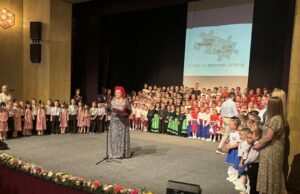 U Pozorištu Prijedor održana završna priredba mališana predškolskih grupa Javne ustanove Dječiji vrtić „Radost”