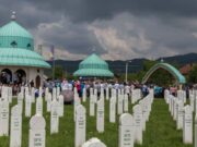 Kolektivna dženaza za pet žrtava zločina u Prijedoru