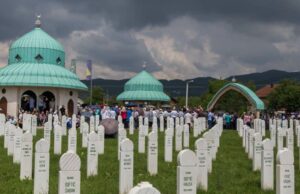 Kolektivna dženaza za pet žrtava zločina u Prijedoru