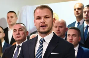 Stanivukovićev pokret kažnjen s 15.000 KM zbog zloupotrebe djece u političke svrhe i preuranjene izborne kampanje