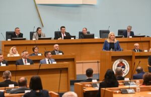Trka za NSRS: Dvije liste dijeli samo pet glasova