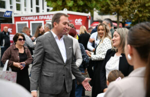 Goran Selak razgovarao sa Prijedorčanima u okviru “Stanice pravde”
