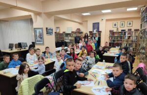 U Gradskoj čitaonici organizovano “Putovanje kroz bajke”