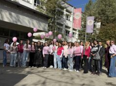 Ružičasti oktobar u Prijedoru: Učenici ukazali na značaj prevencije raka dojke
